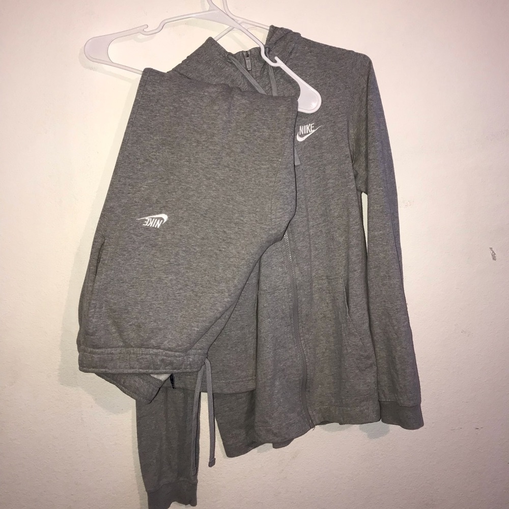 Nike Grey Sweater & Sweatpants